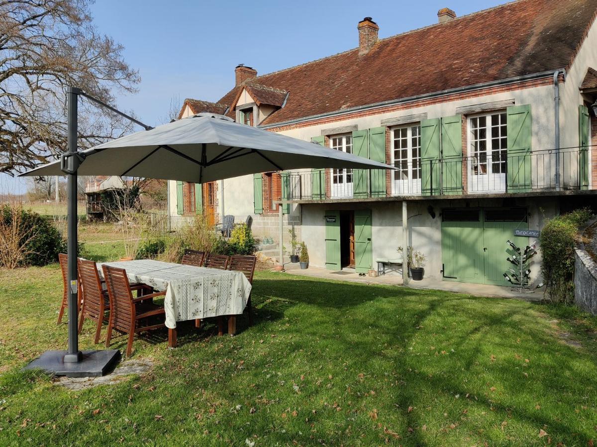 Chambres D'Hotes / B&B Chez Mon Reve Eguzon-Chantome Екстериор снимка